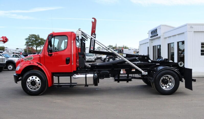 
								2014 FREIGHTLINER BUSINESS CLASS M2 106 full									
